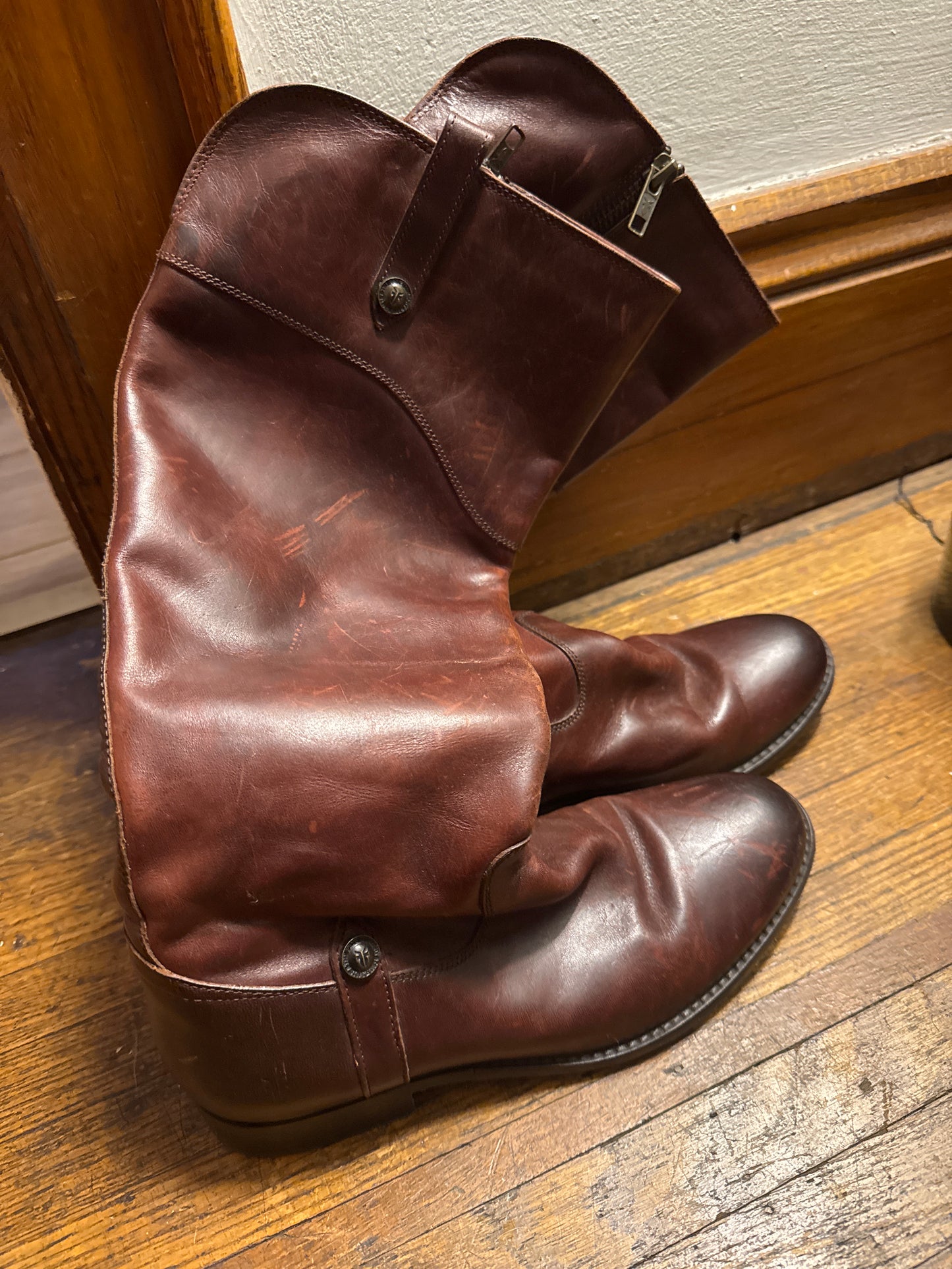 FRYE leather Melissa button mahogany riding boots