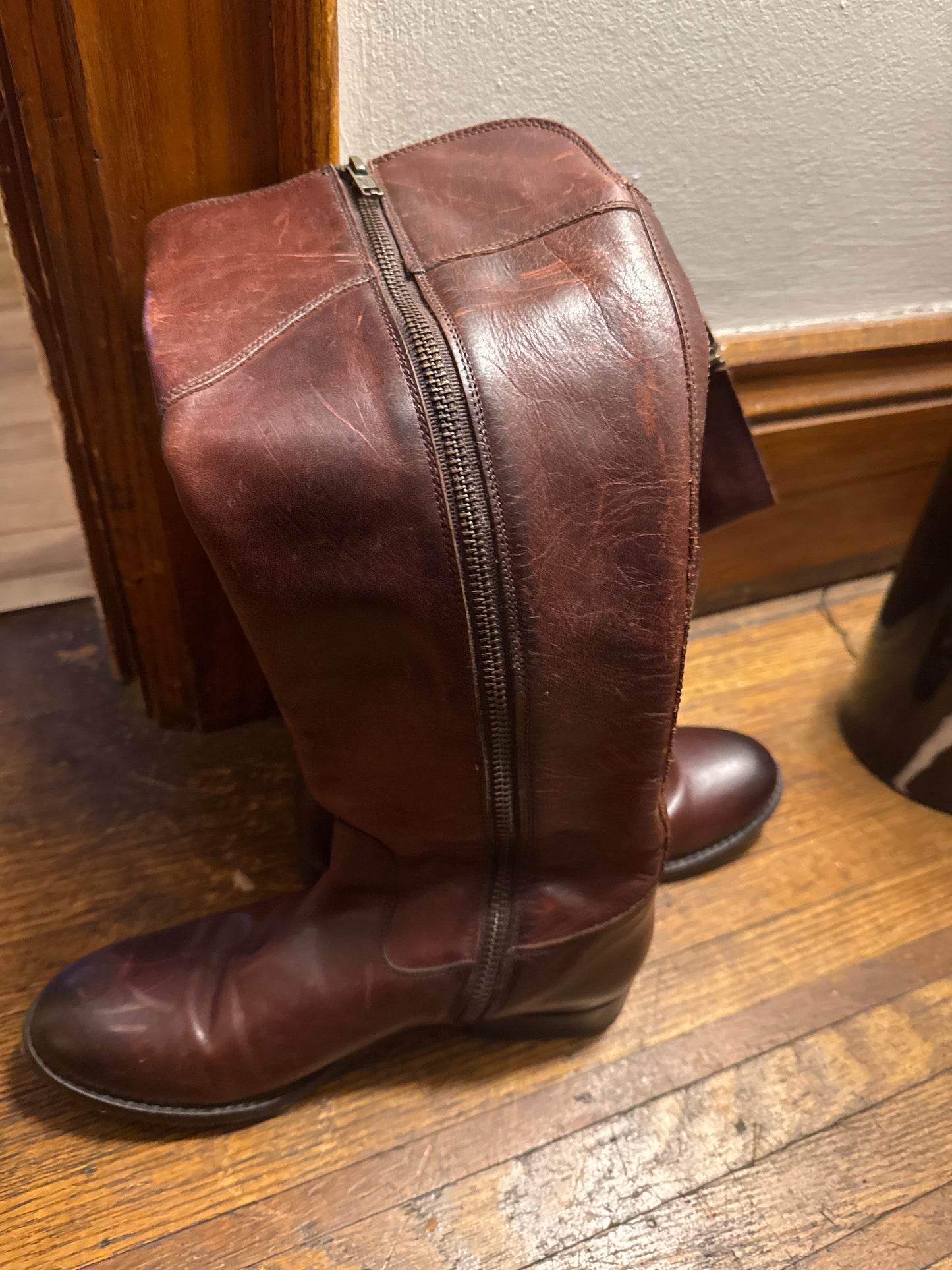 FRYE leather Melissa button mahogany riding boots
